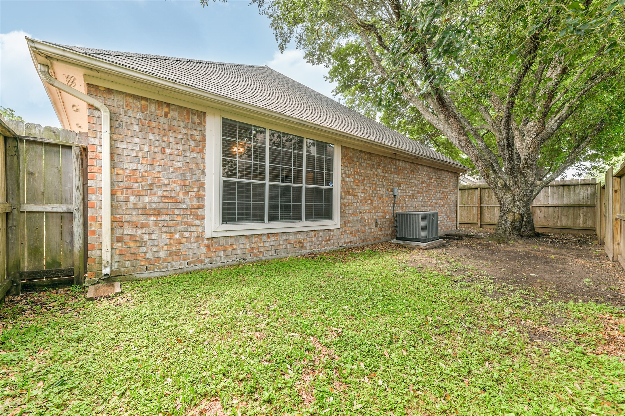 3911 Princeton Park Court , Pasadena, TX, 77058 | 49169958 | Realty Texas LLC