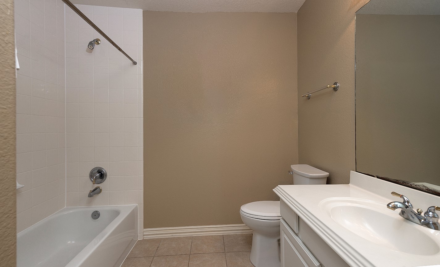 70 S Scribewood Circle , The Woodlands, TX, 77382 | 63172104 | Realty Texas LLC