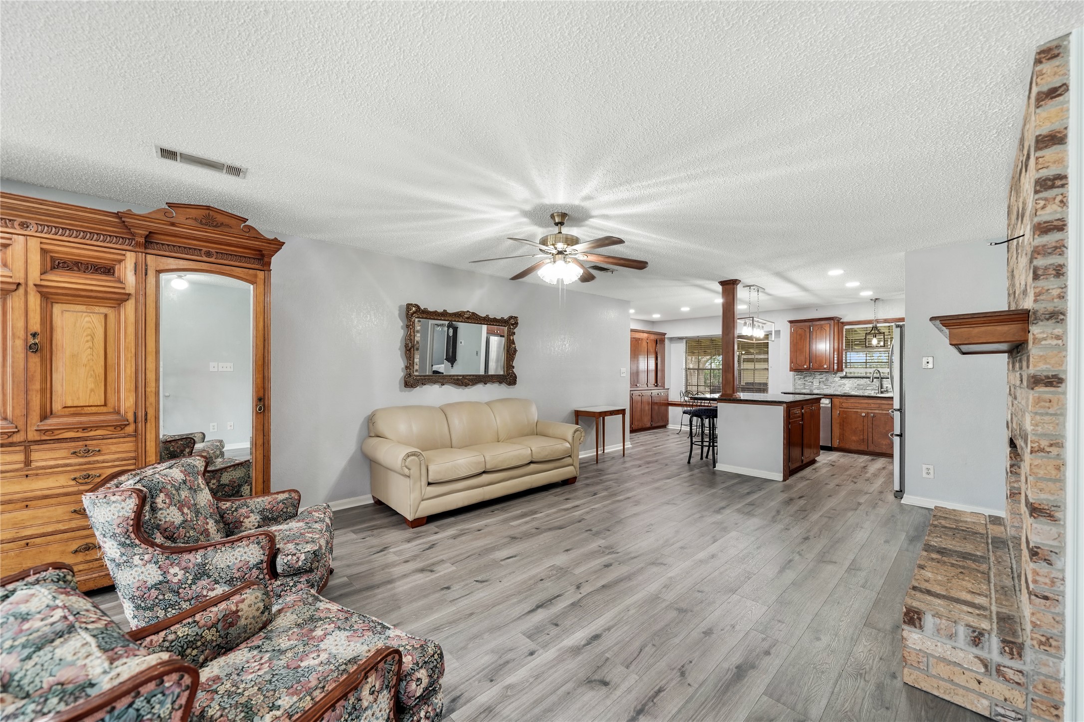 3520 Stevenwood Lane , Alvin, TX, 77511 | 49424355 | Realty Texas LLC