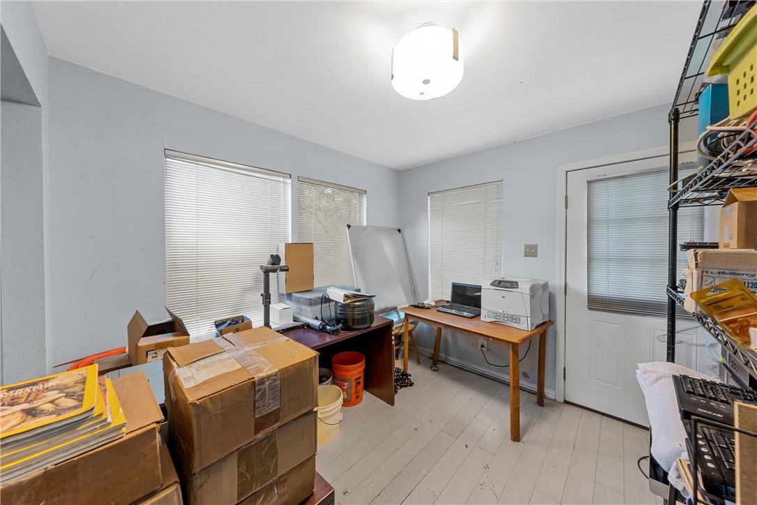 1180 Mesquite Tree Road , Waco, TX, 76705 | 222797 | Realty Texas LLC