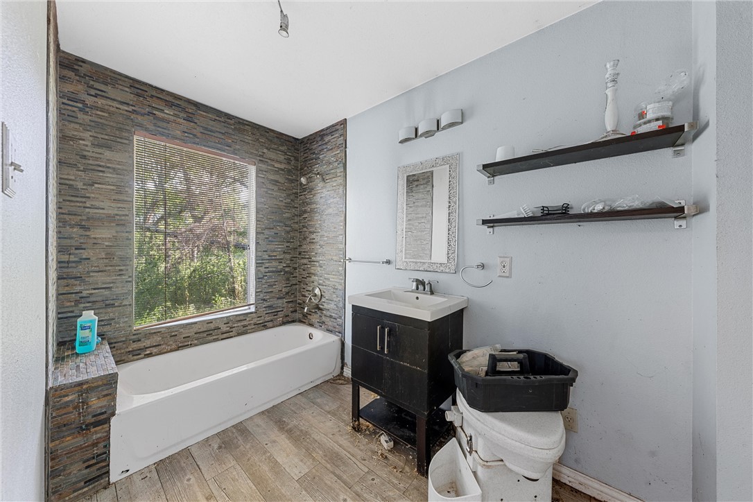 1180 Mesquite Tree Road , Waco, TX, 76705 | 222797 | Realty Texas LLC