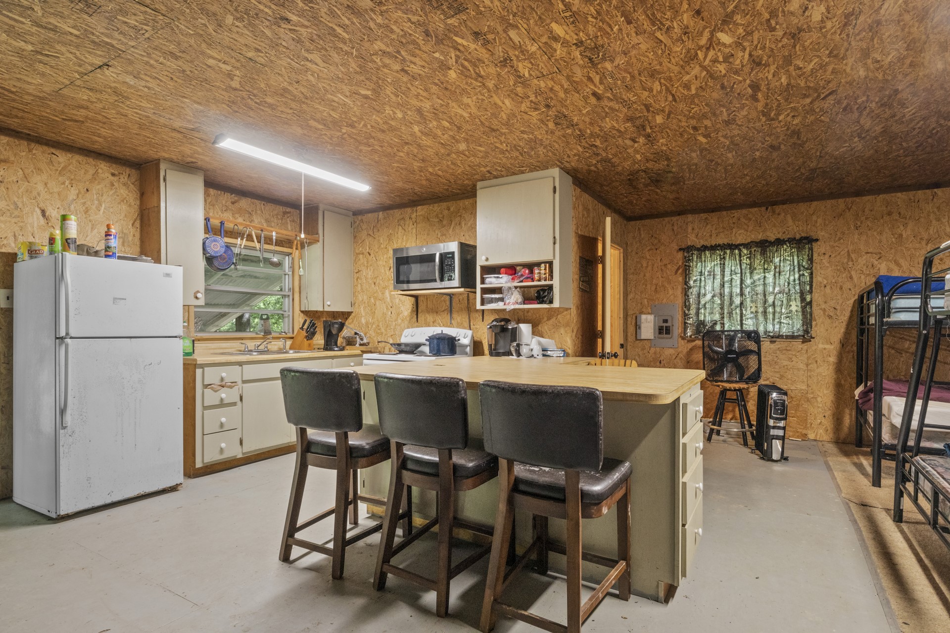 307 Fish TRAP Ln , Naples, TX, 75568 | 20607249 | Realty Texas LLC