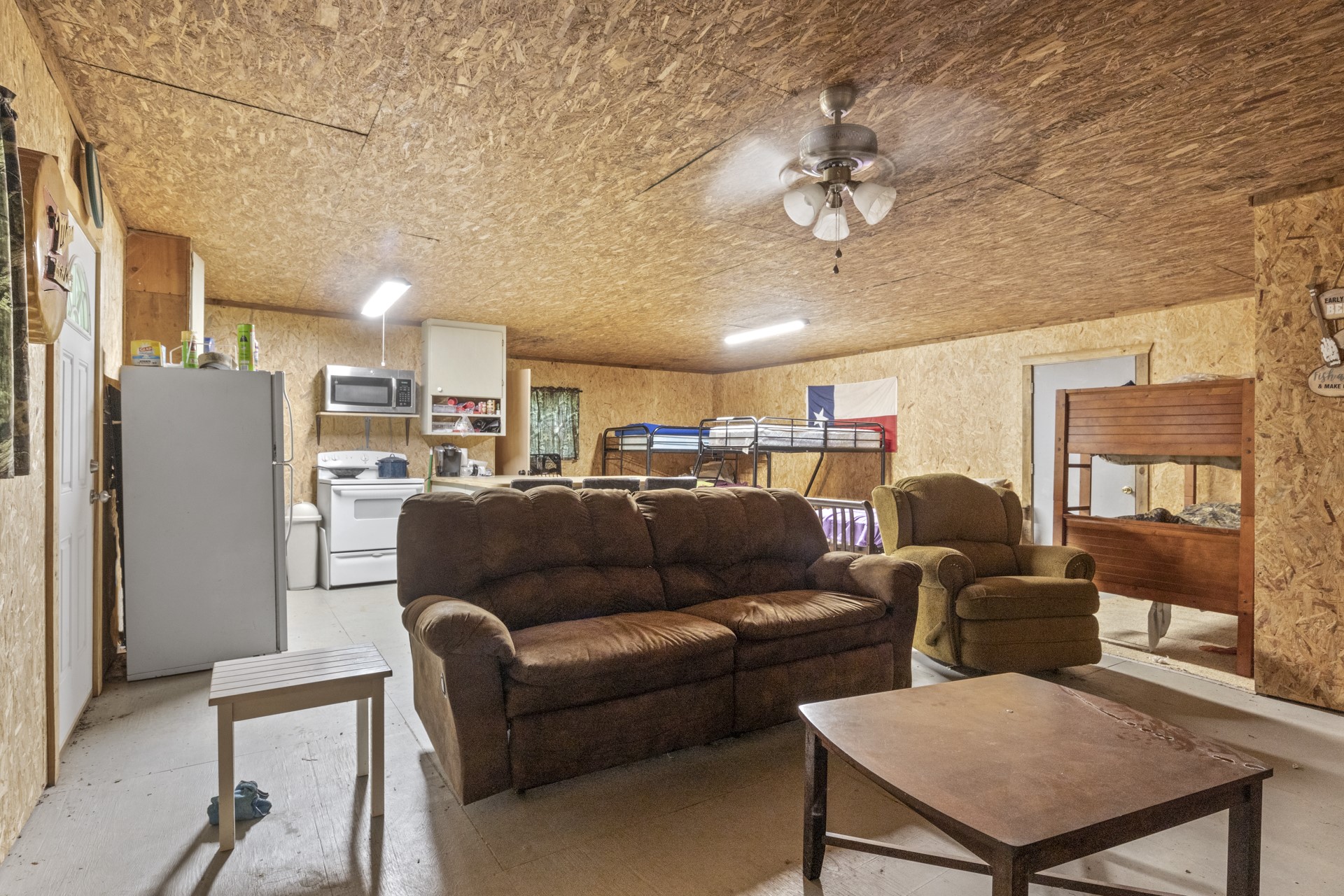 307 Fish TRAP Ln , Naples, TX, 75568 | 20607249 | Realty Texas LLC