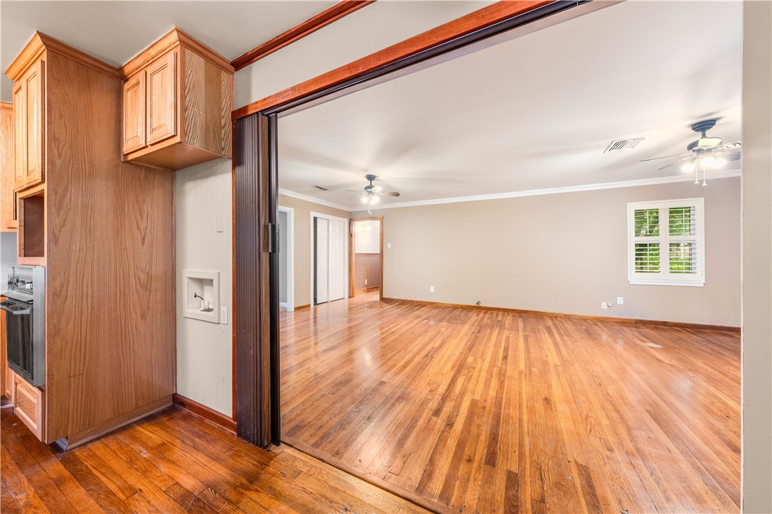 2300 Starr Drive , Waco, TX, 76710 | 222851 | Realty Texas LLC