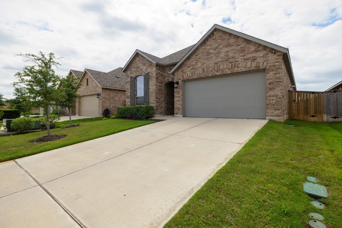 Sold: 881 Whitetail Drive Blog Image Banner