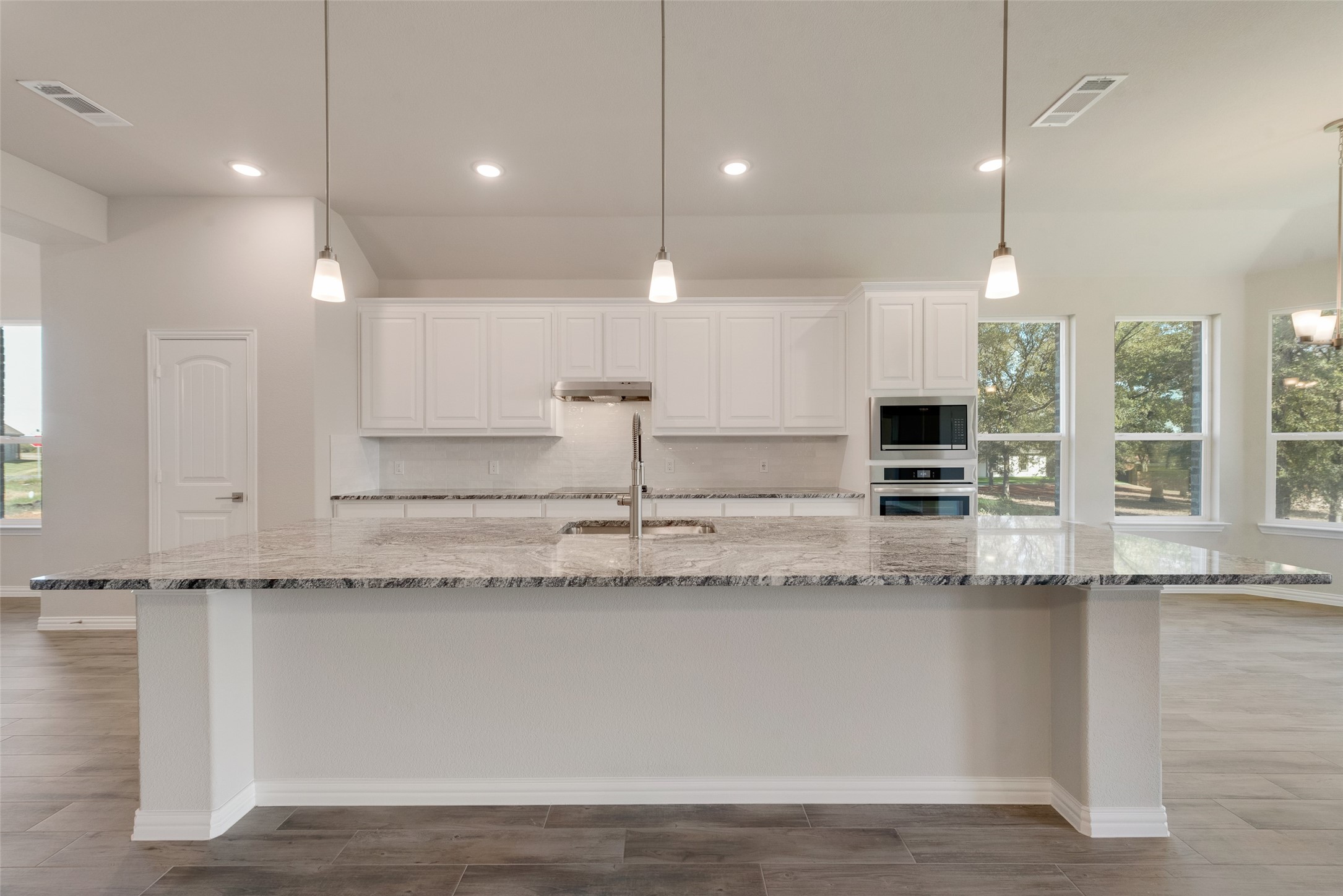 1128 Trinity Drive , Springtown, TX, 76082 | 20614671 | Realty Texas LLC