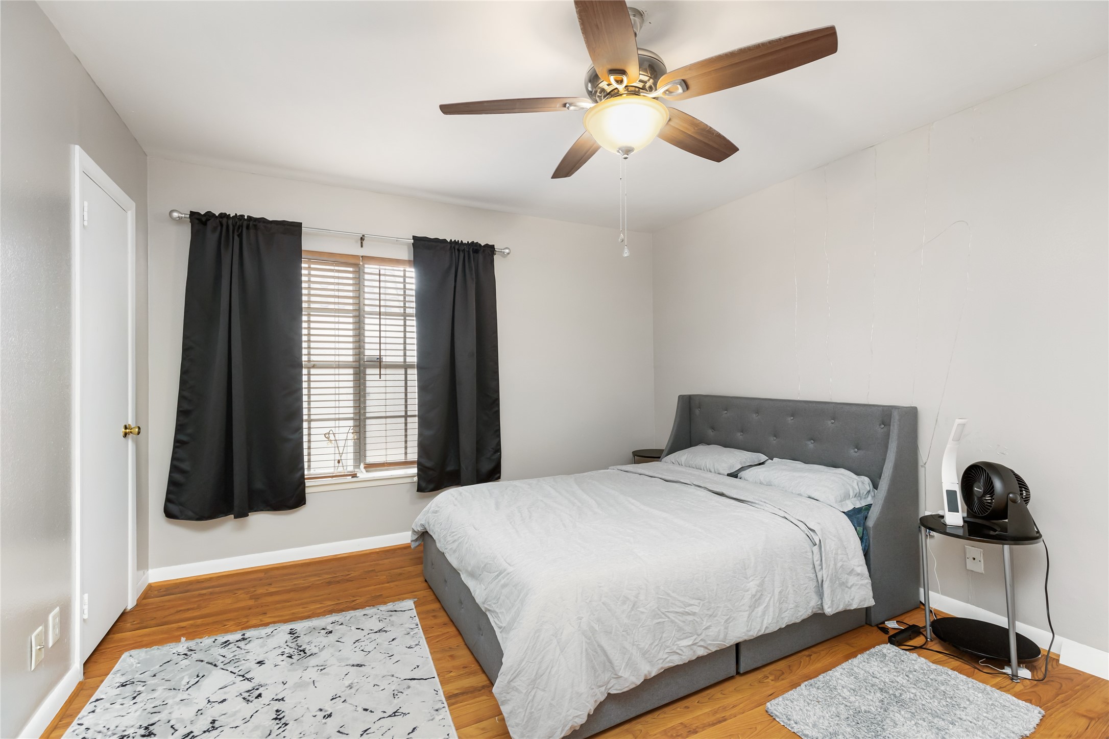 2824 Briarhurst Drive 14 , Houston, TX, 77057 | 52754773 | Realty Texas LLC