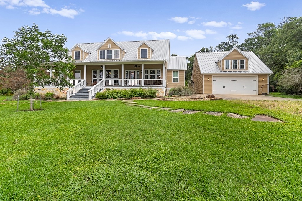 1015 Peters Lane , Columbus, TX, 78934 | 49431270 | Realty Texas LLC