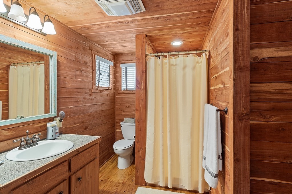 1015 Peters Lane , Columbus, TX, 78934 | 49431270 | Realty Texas LLC