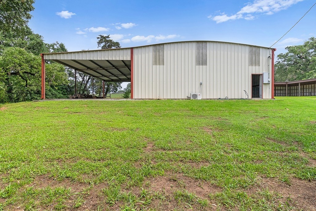 1015 Peters Lane , Columbus, TX, 78934 | 49431270 | Realty Texas LLC