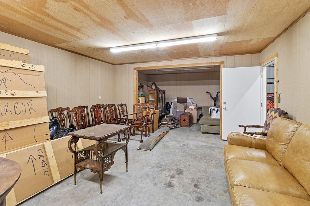 1015 Peters Lane , Columbus, TX, 78934 | 49431270 | Realty Texas LLC