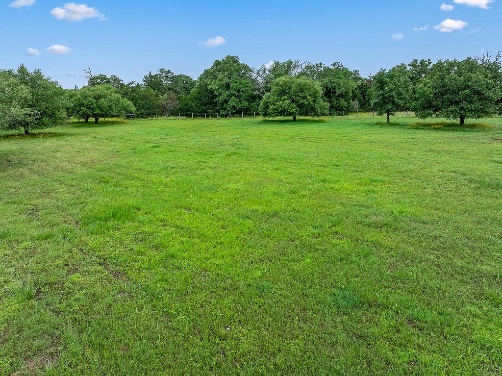 1015 Peters Lane , Columbus, TX, 78934 | 49431270 | Realty Texas LLC