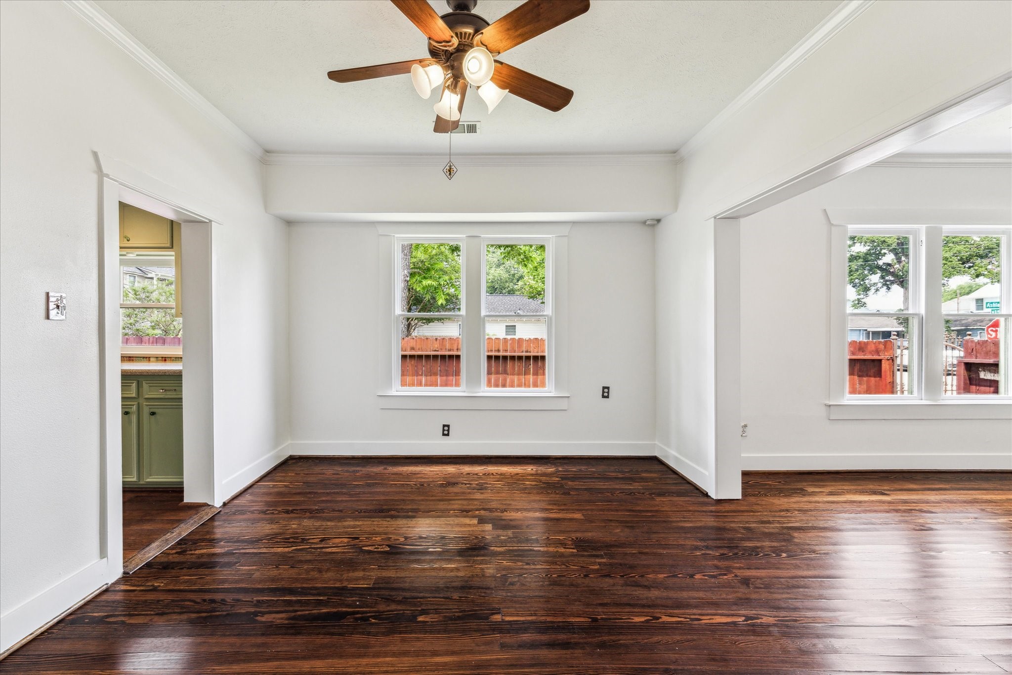 1445 Ashland Street , Houston, TX, 77008 | 42016727 | Realty Texas LLC