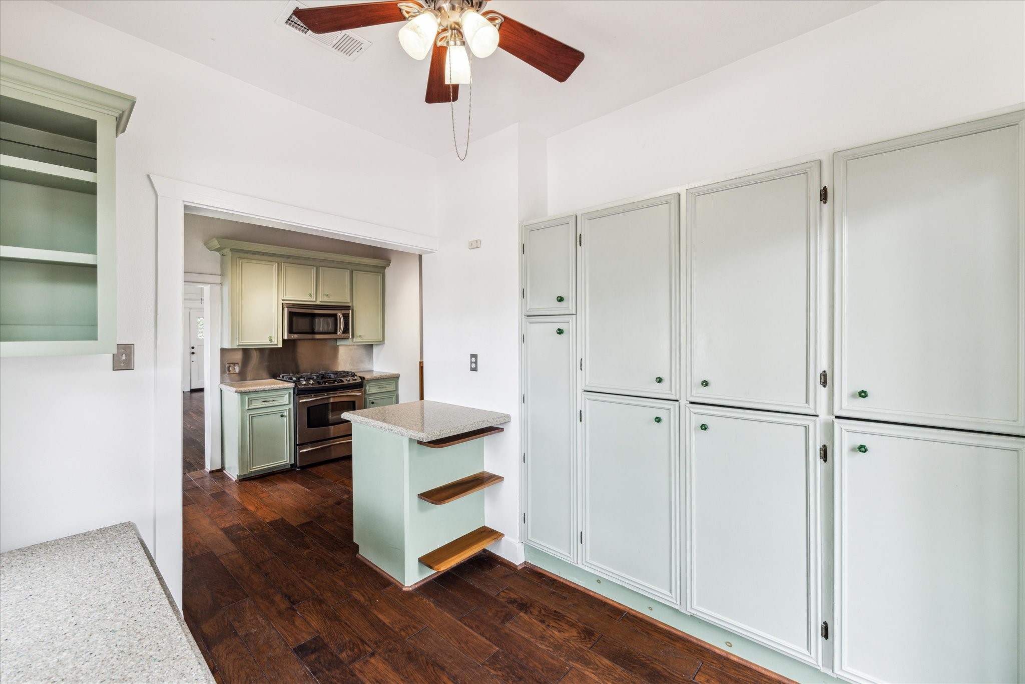 1445 Ashland Street , Houston, TX, 77008 | 42016727 | Realty Texas LLC