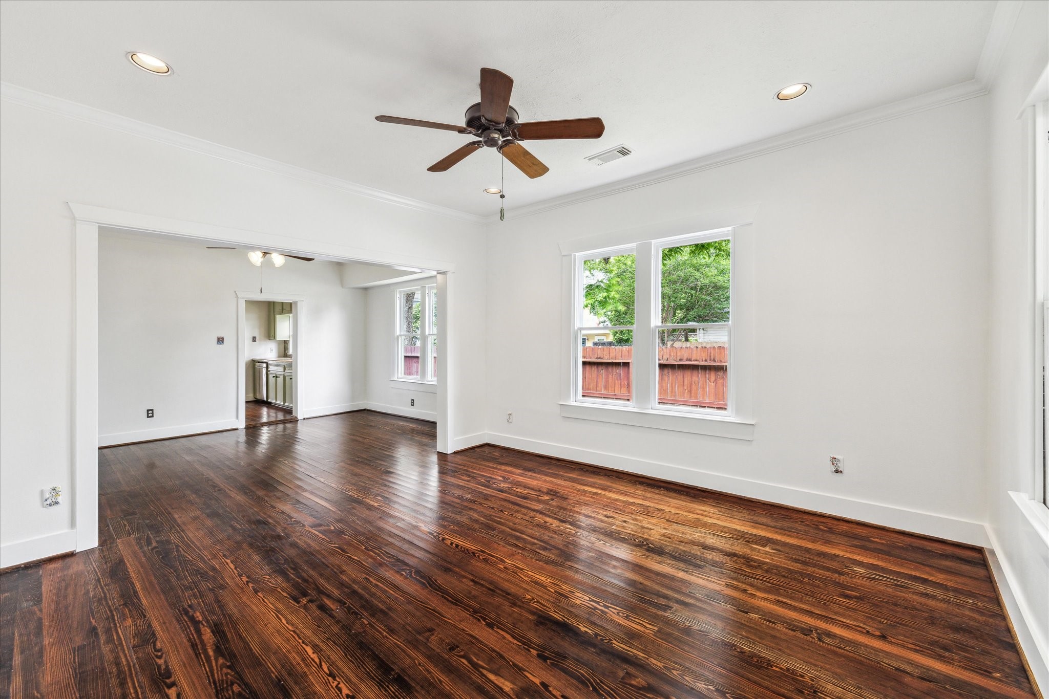 1445 Ashland Street , Houston, TX, 77008 | 42016727 | Realty Texas LLC