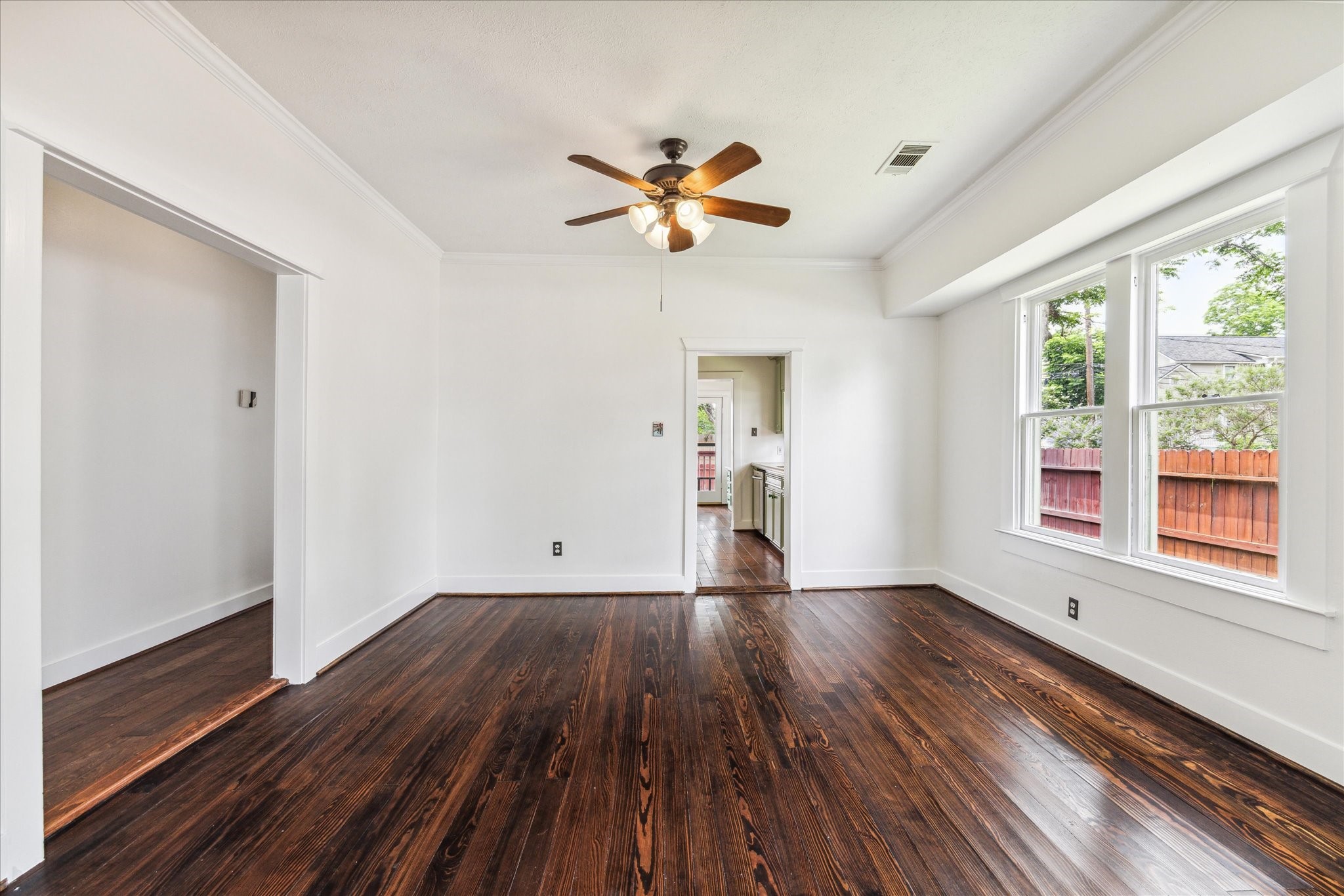 1445 Ashland Street , Houston, TX, 77008 | 42016727 | Realty Texas LLC