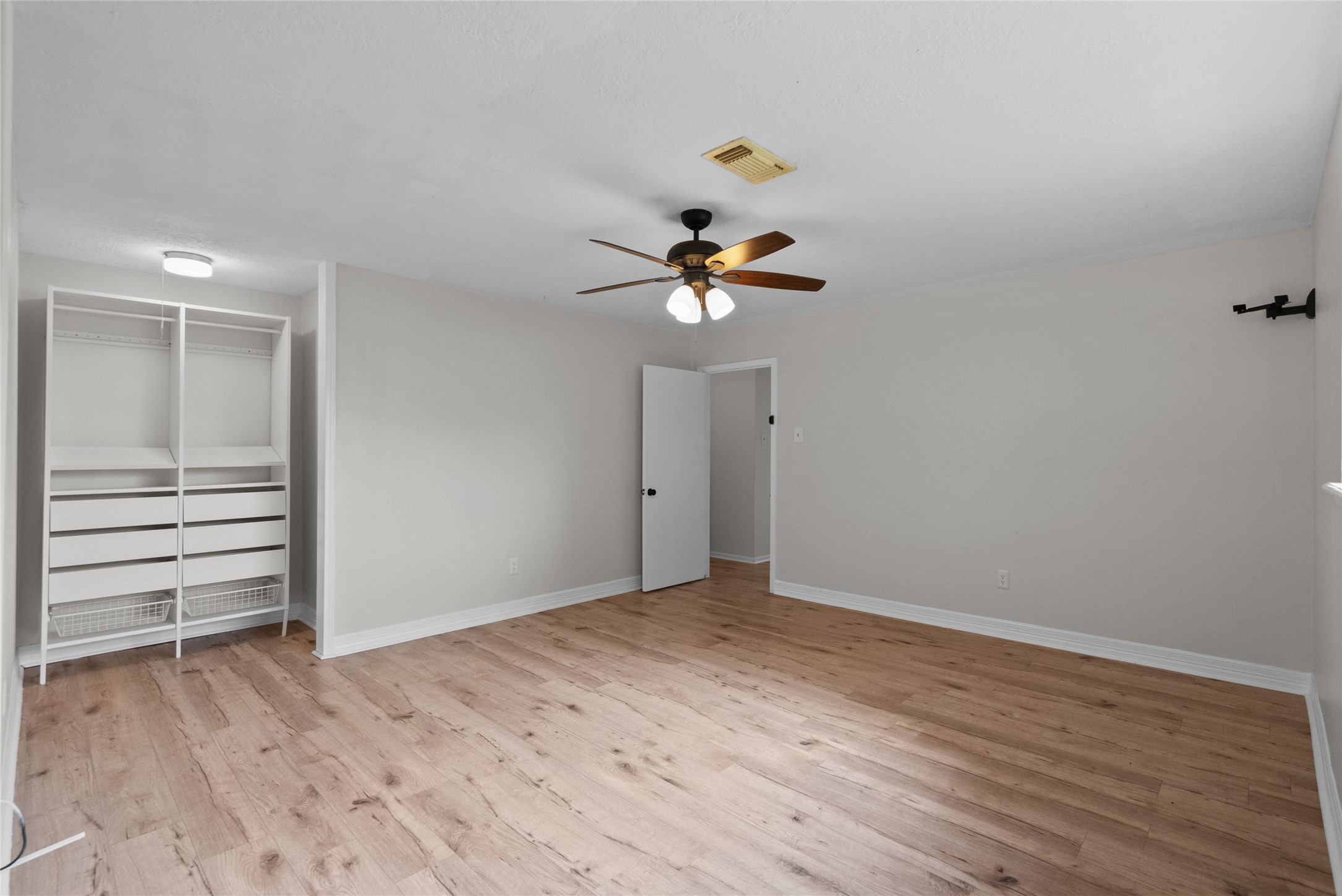 2511 Burke Road , Pasadena, TX, 77502 | 67685969 | Realty Texas LLC