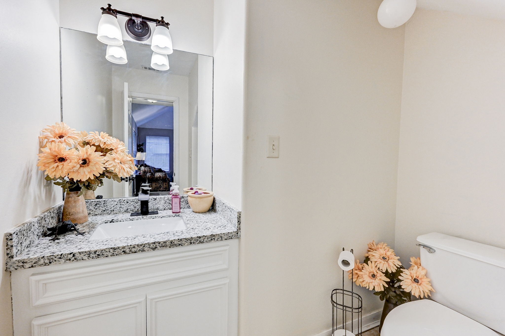 5285 E Park Lane , Montgomery, TX, 77316 | 36713845 | Realty Texas LLC