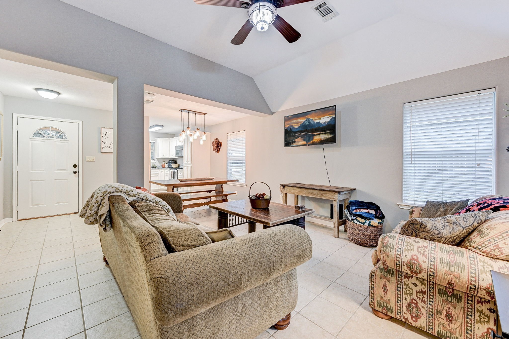 5285 E Park Lane , Montgomery, TX, 77316 | 36713845 | Realty Texas LLC