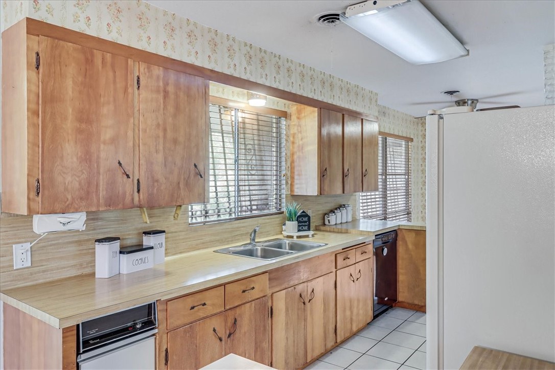 2111 N US HIGHWAY 77 , Robstown, TX, 78380 | 441728 | Realty Texas LLC