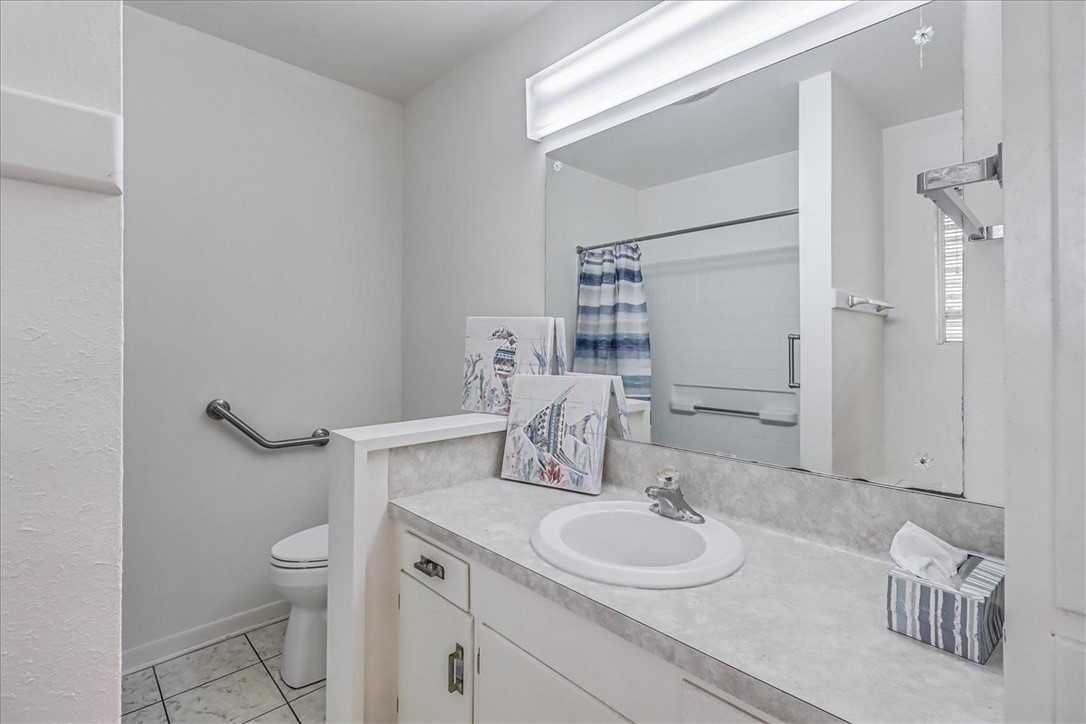2111 N US HIGHWAY 77 , Robstown, TX, 78380 | 441728 | Realty Texas LLC