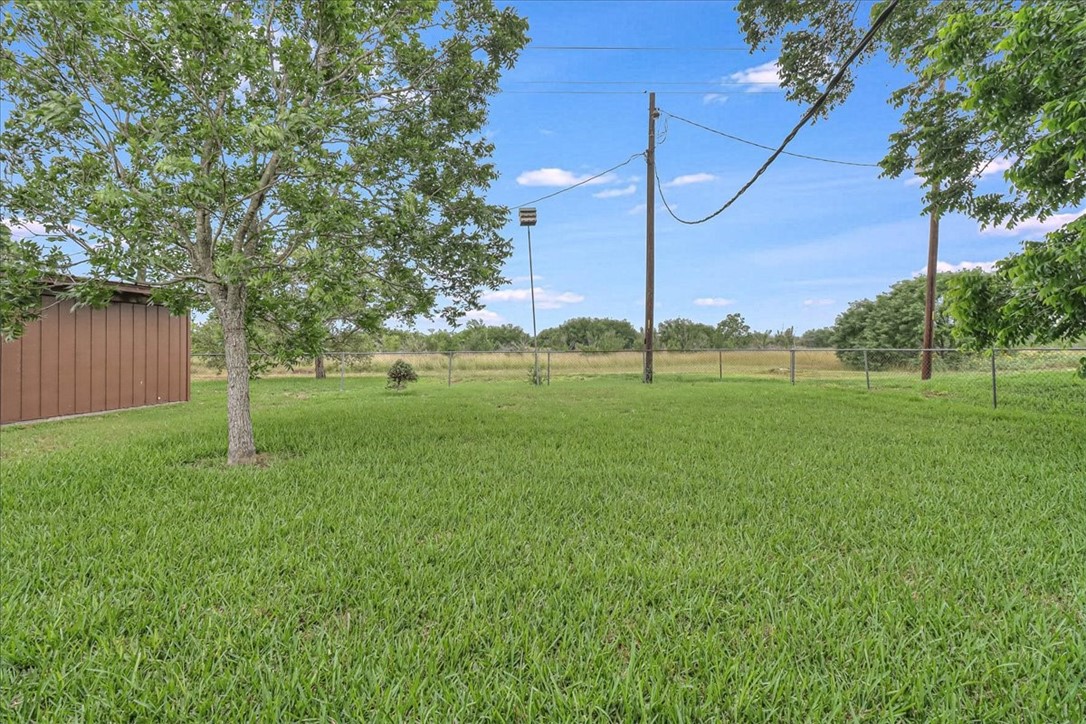 2111 N US HIGHWAY 77 , Robstown, TX, 78380 | 441728 | Realty Texas LLC