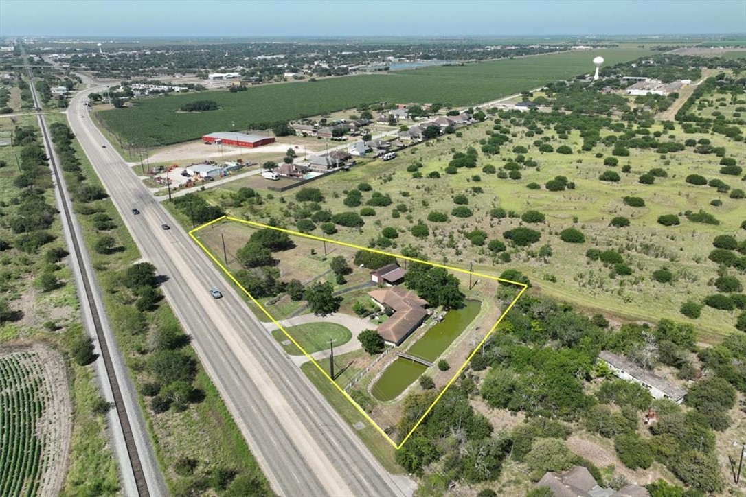 2111 N US HIGHWAY 77 , Robstown, TX, 78380 | 441728 | Realty Texas LLC