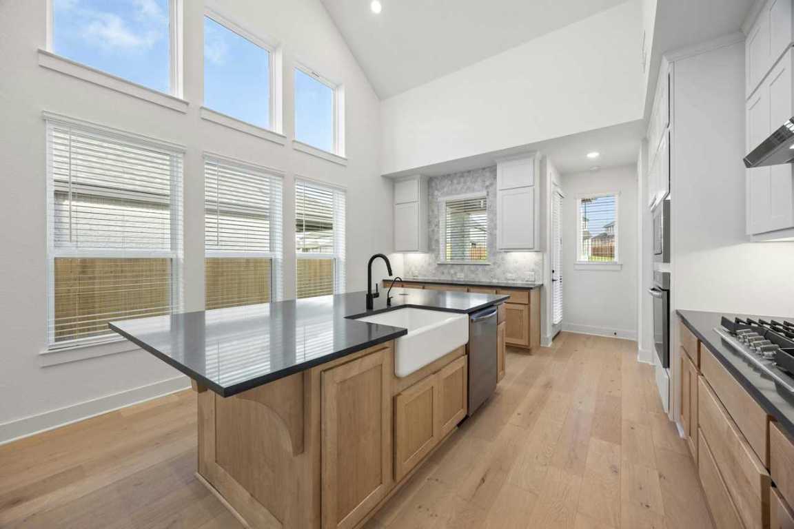 520 Gerona Court , Liberty Hill, TX, 78642 | 6357115 | Realty Texas LLC