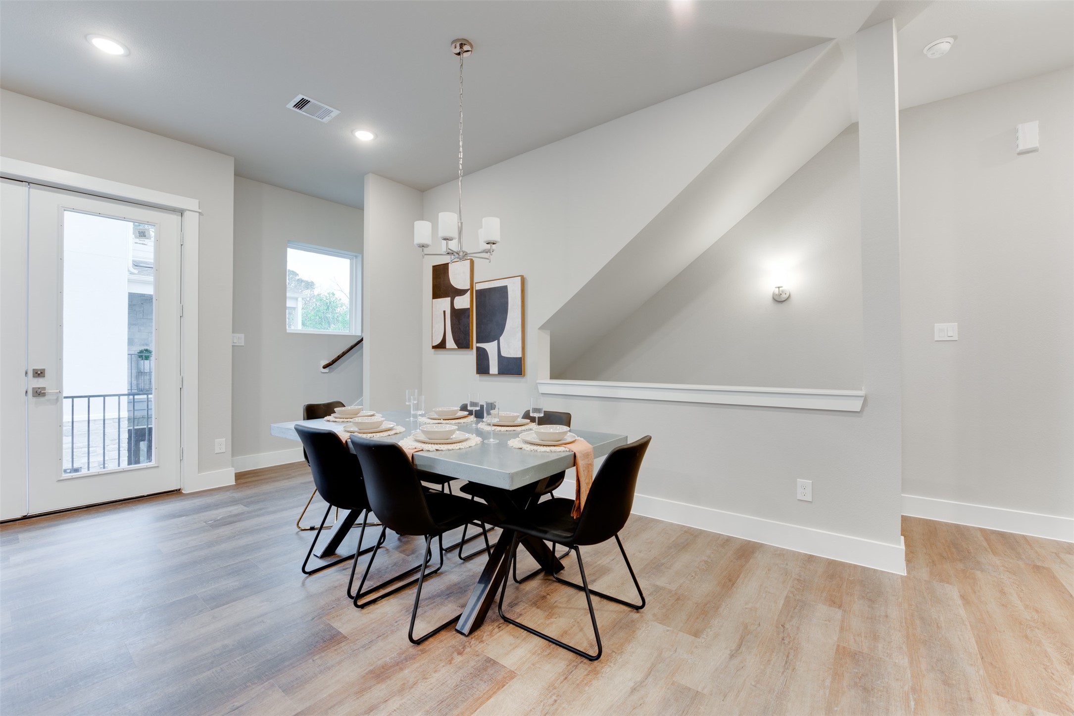 1426 W 34th 1/2 Street , Houston, TX, 77018 | 26376543 | Realty Texas LLC