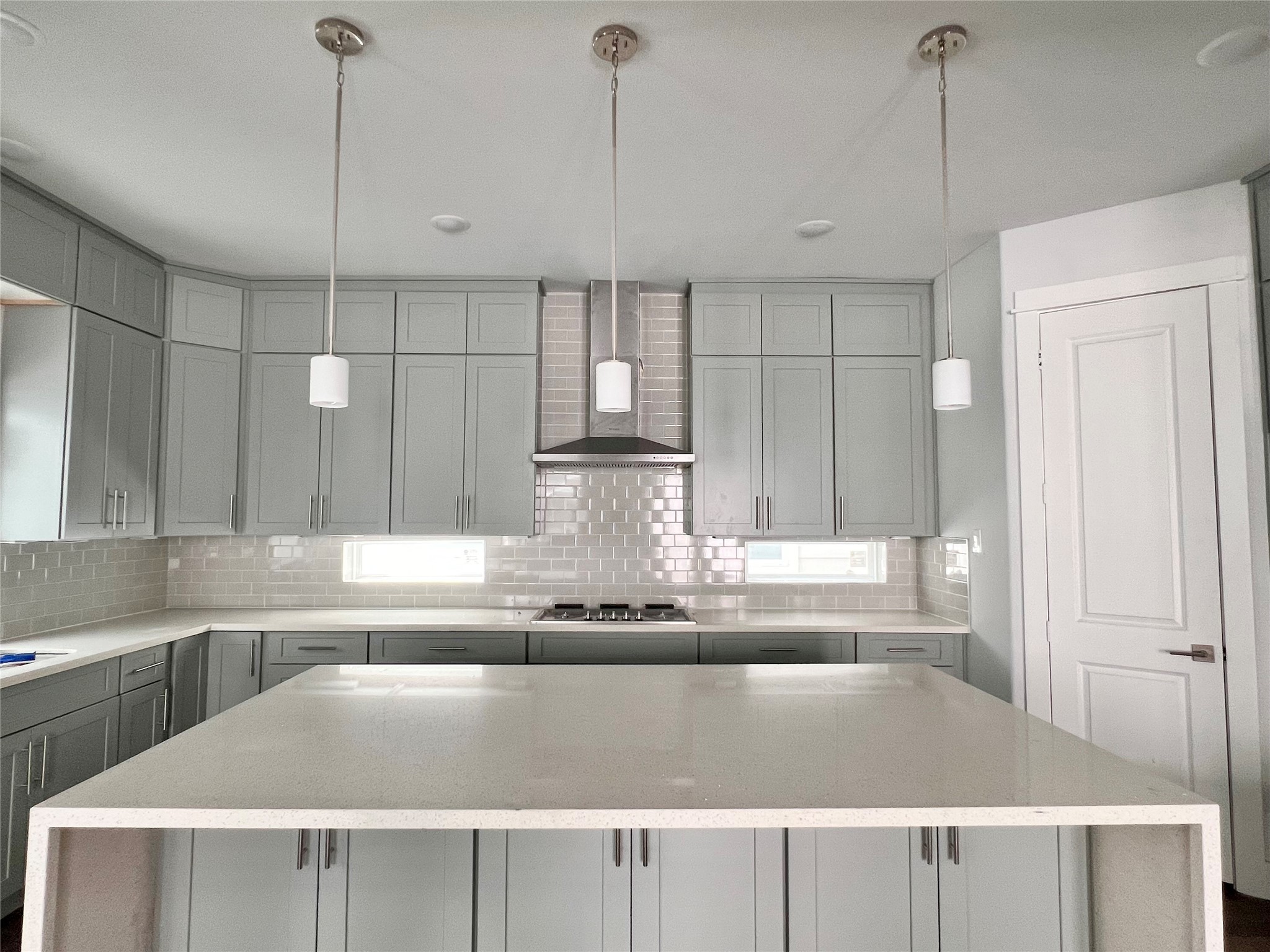 1426 W 34th 1/2 Street , Houston, TX, 77018 | 26376543 | Realty Texas LLC