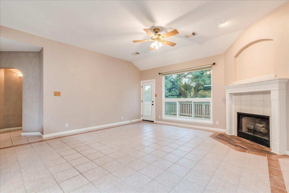 8820 La Siesta Bend , Austin, TX, 78749 | 3650823 | Realty Texas LLC