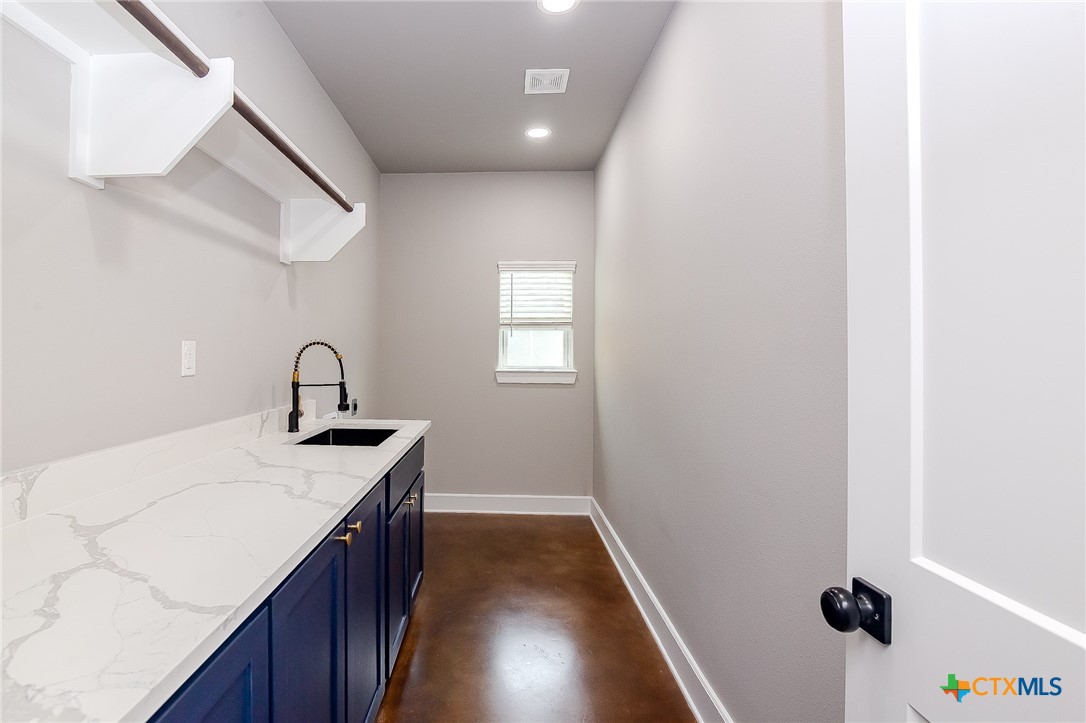 109 Luke Court , Victoria, TX, 77904 | 543539 | Realty Texas LLC