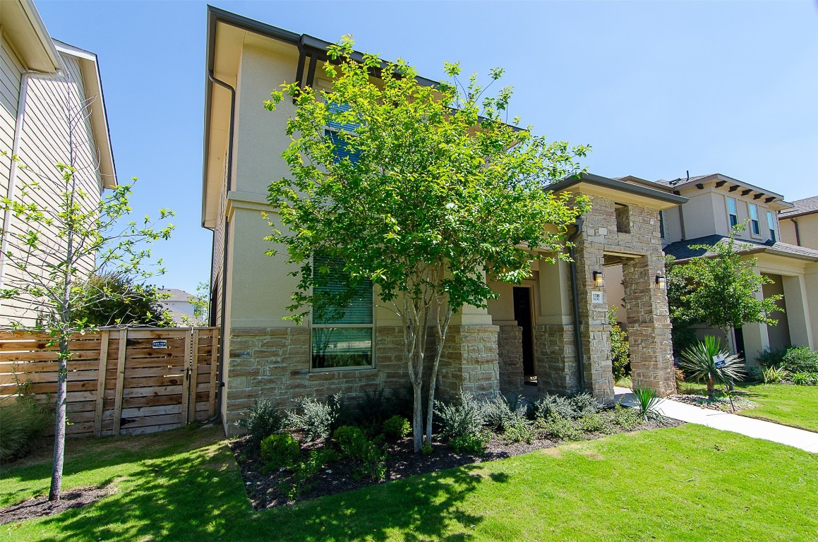 1709 Lawrence Station 3 , Austin, TX, 78741 | 8356882 | Realty Texas LLC