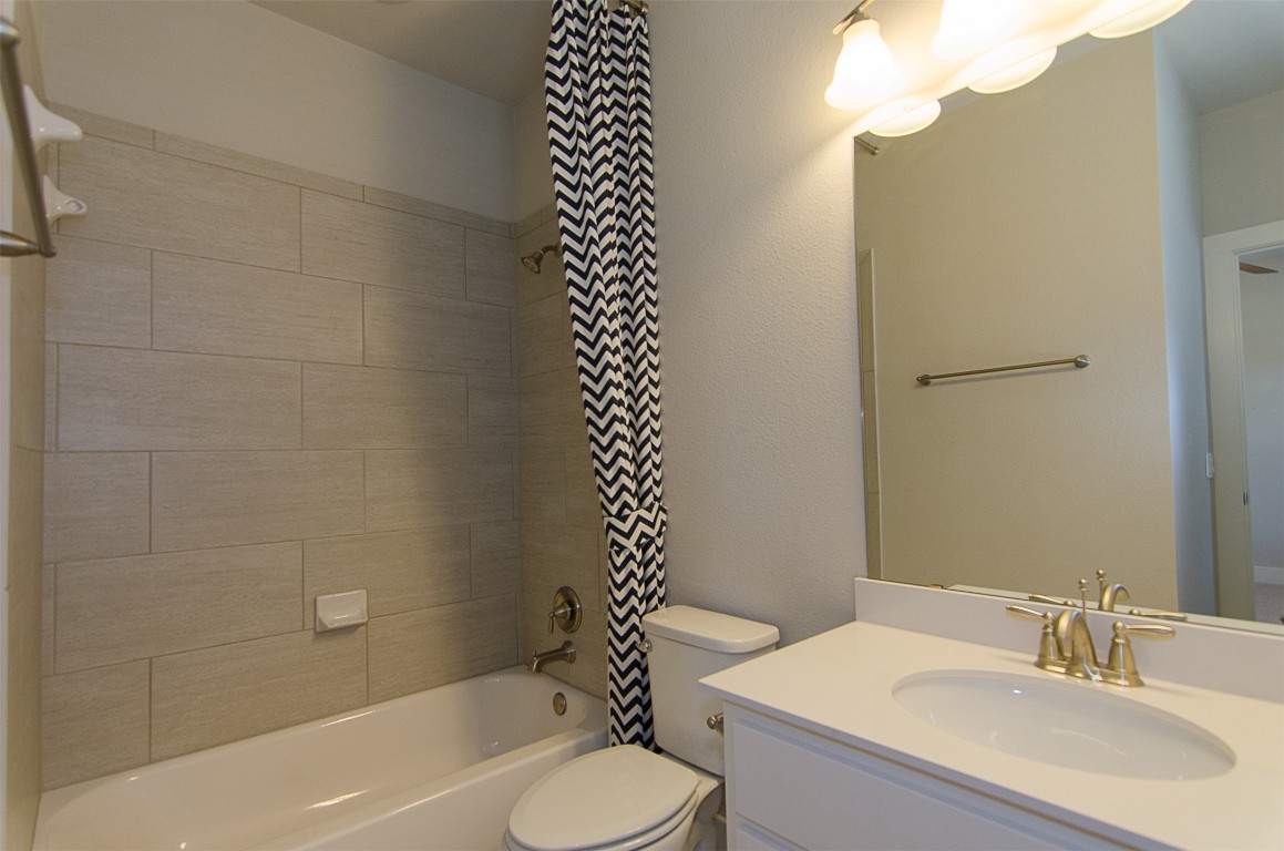 1709 Lawrence Station 3 , Austin, TX, 78741 | 8356882 | Realty Texas LLC