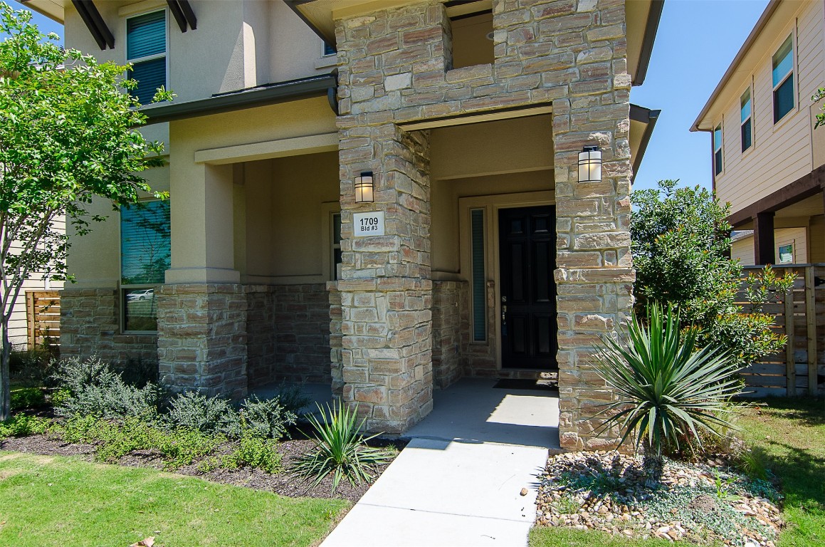 1709 Lawrence Station 3 , Austin, TX, 78741 | 8356882 | Realty Texas LLC