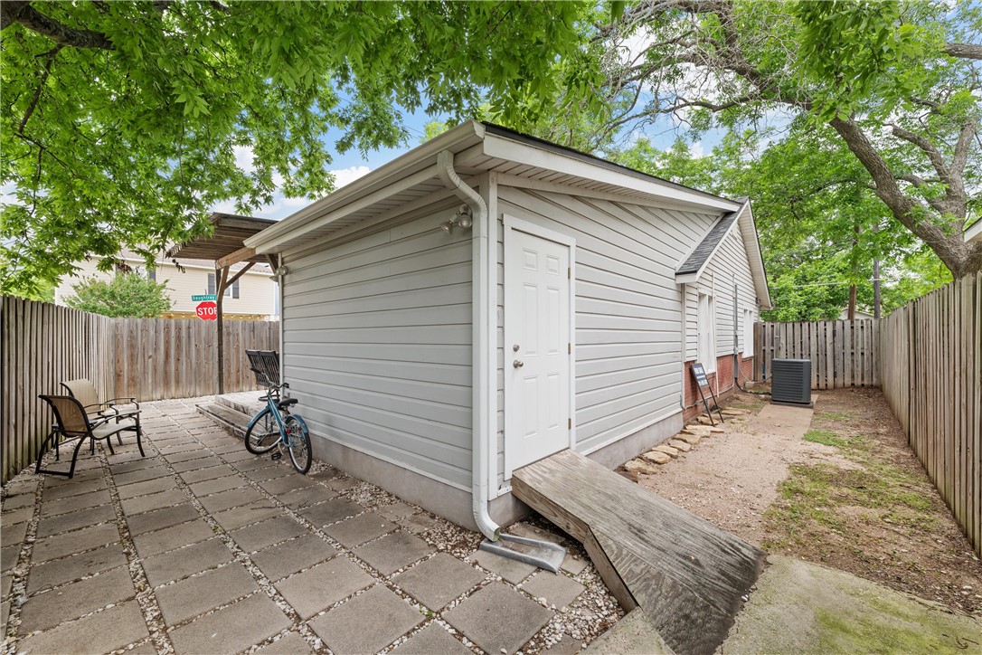 2001 S 9th Street , Waco, TX, 76706 | 222921 | Realty Texas LLC