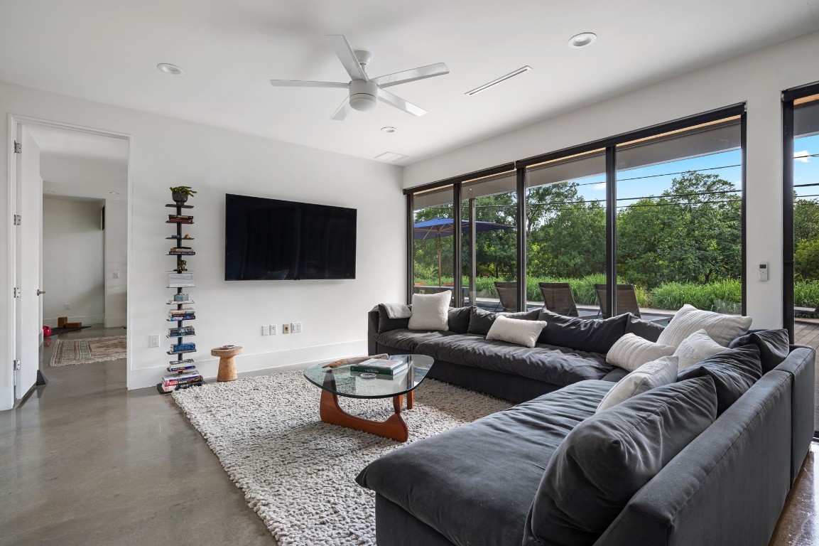 5708 Driftwood Drive , Austin, TX, 78731 | 4070804 | Realty Texas LLC