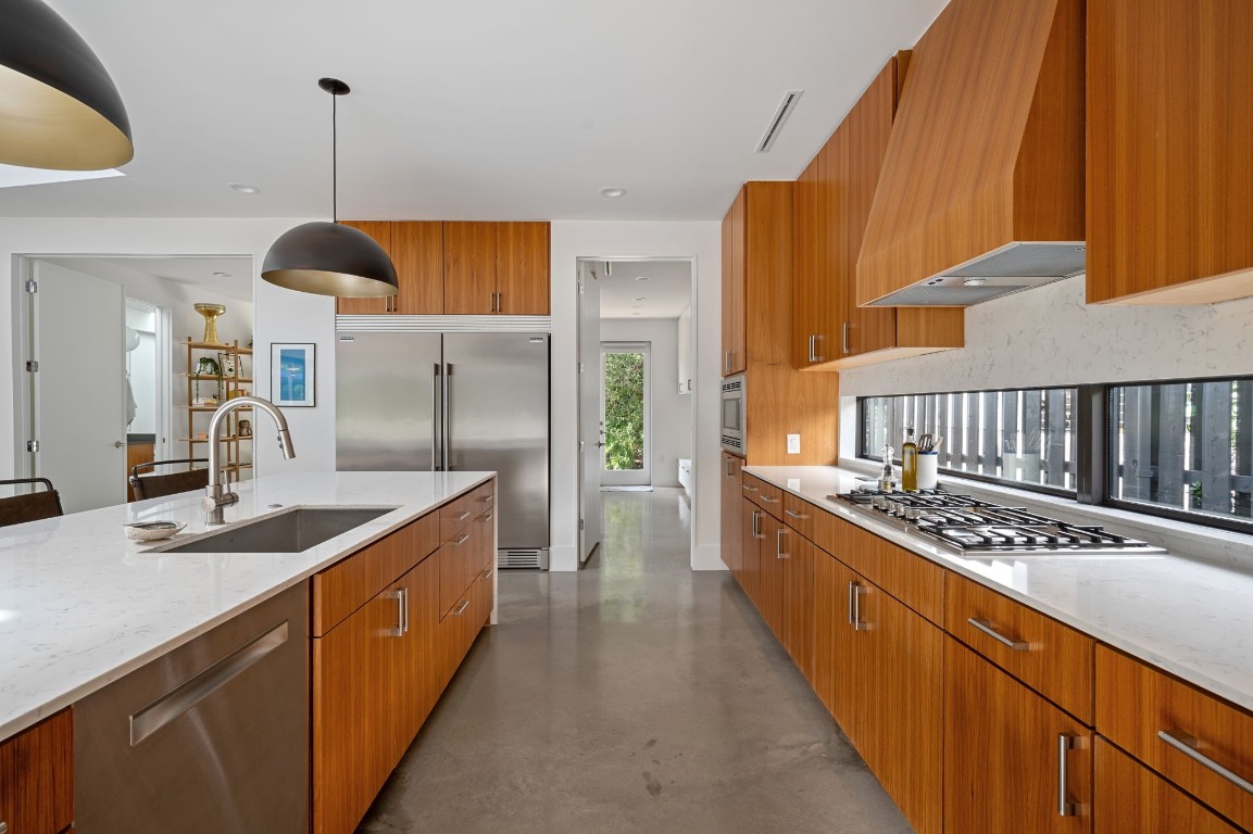 5708 Driftwood Drive , Austin, TX, 78731 | 4070804 | Realty Texas LLC