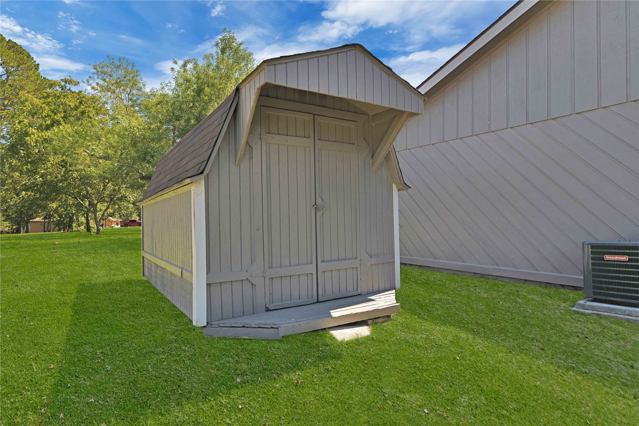 31 Governor Hogg Drive , Point Blank, TX, 77364 | 85777664 | Realty Texas LLC