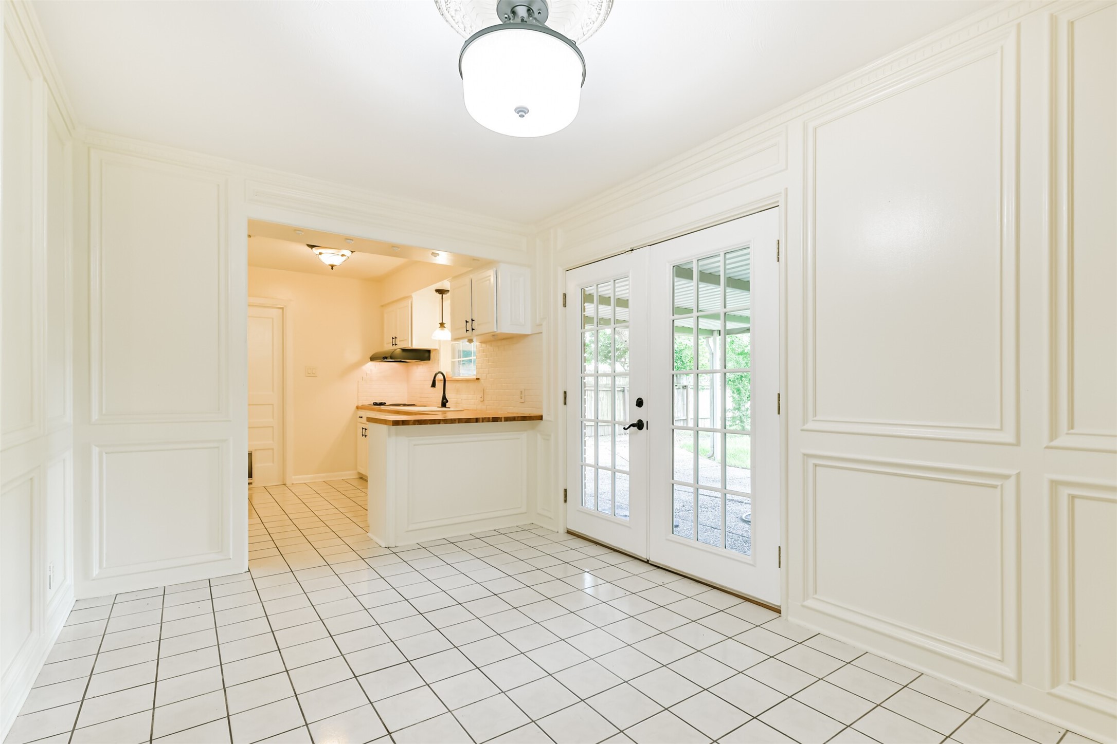 2426 11th Street N , Texas City, TX, 77590 | 2366925 | Realty Texas LLC