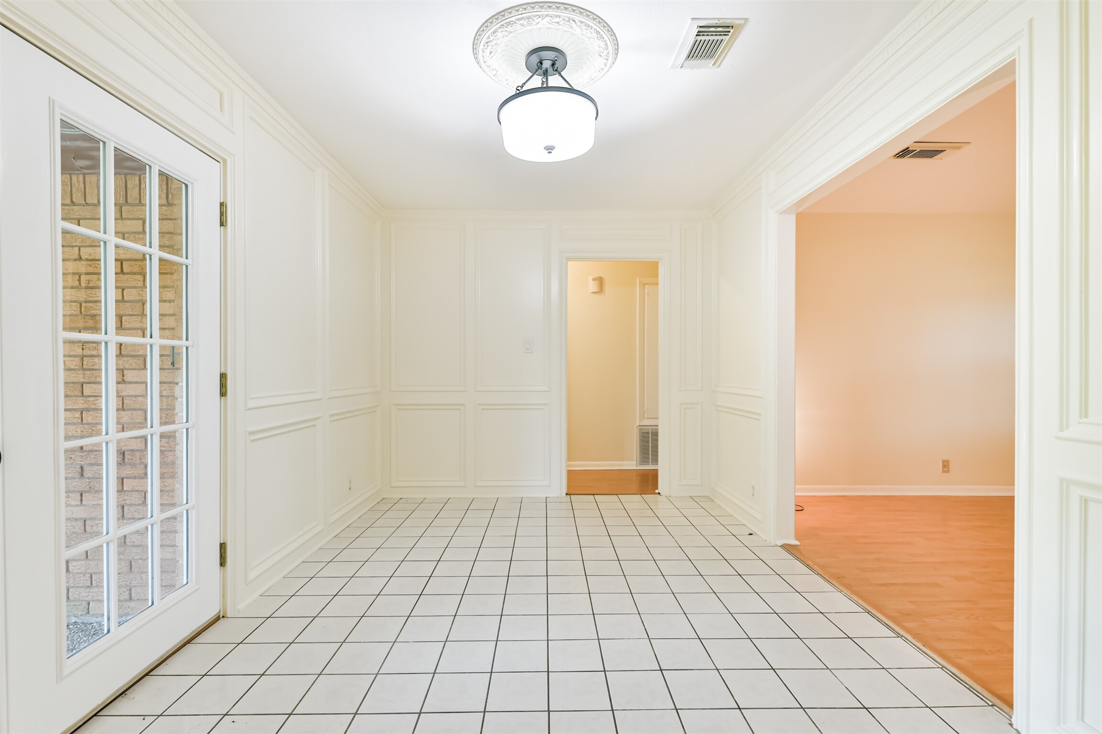 2426 11th Street N , Texas City, TX, 77590 | 2366925 | Realty Texas LLC