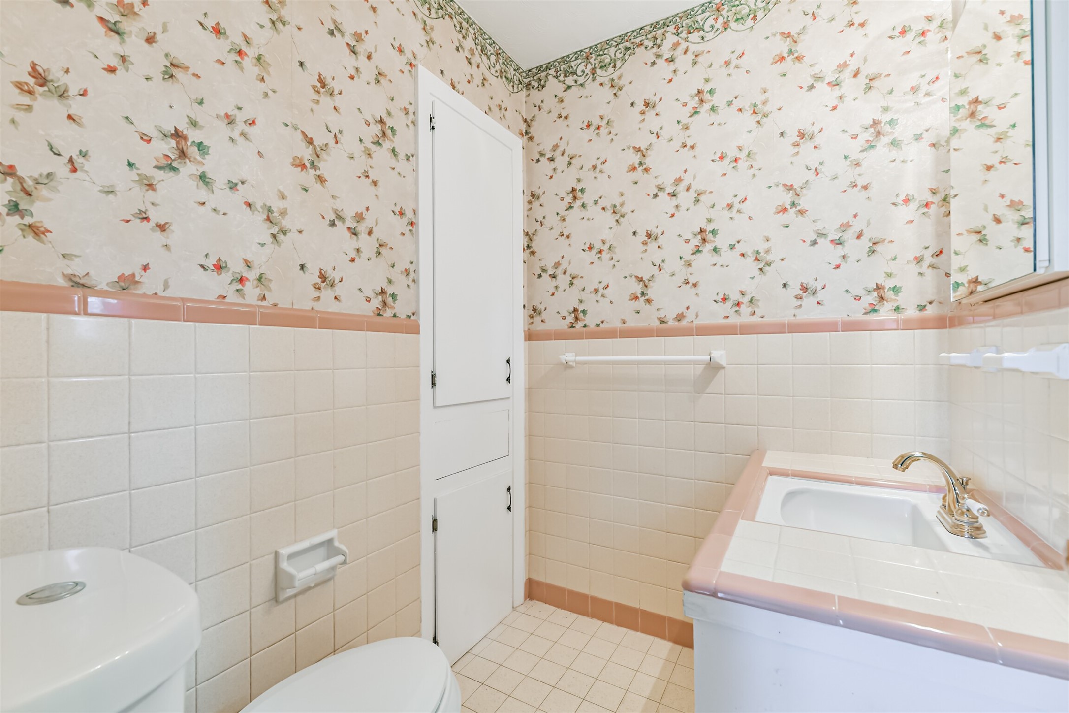 2426 11th Street N , Texas City, TX, 77590 | 2366925 | Realty Texas LLC