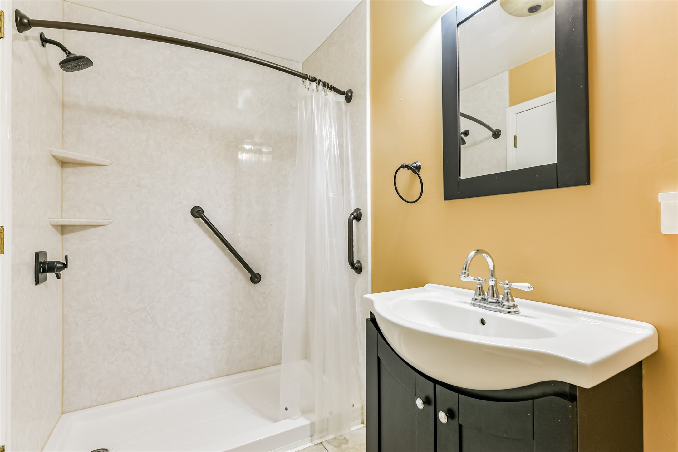 2426 11th Street N , Texas City, TX, 77590 | 2366925 | Realty Texas LLC