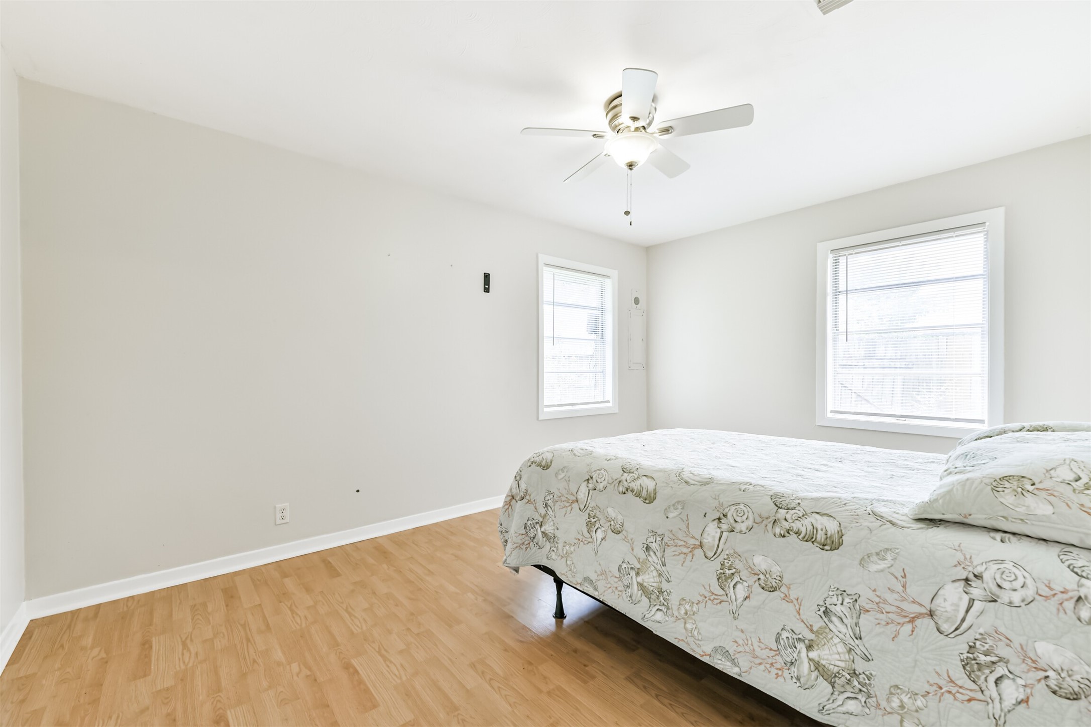 2426 11th Street N , Texas City, TX, 77590 | 2366925 | Realty Texas LLC