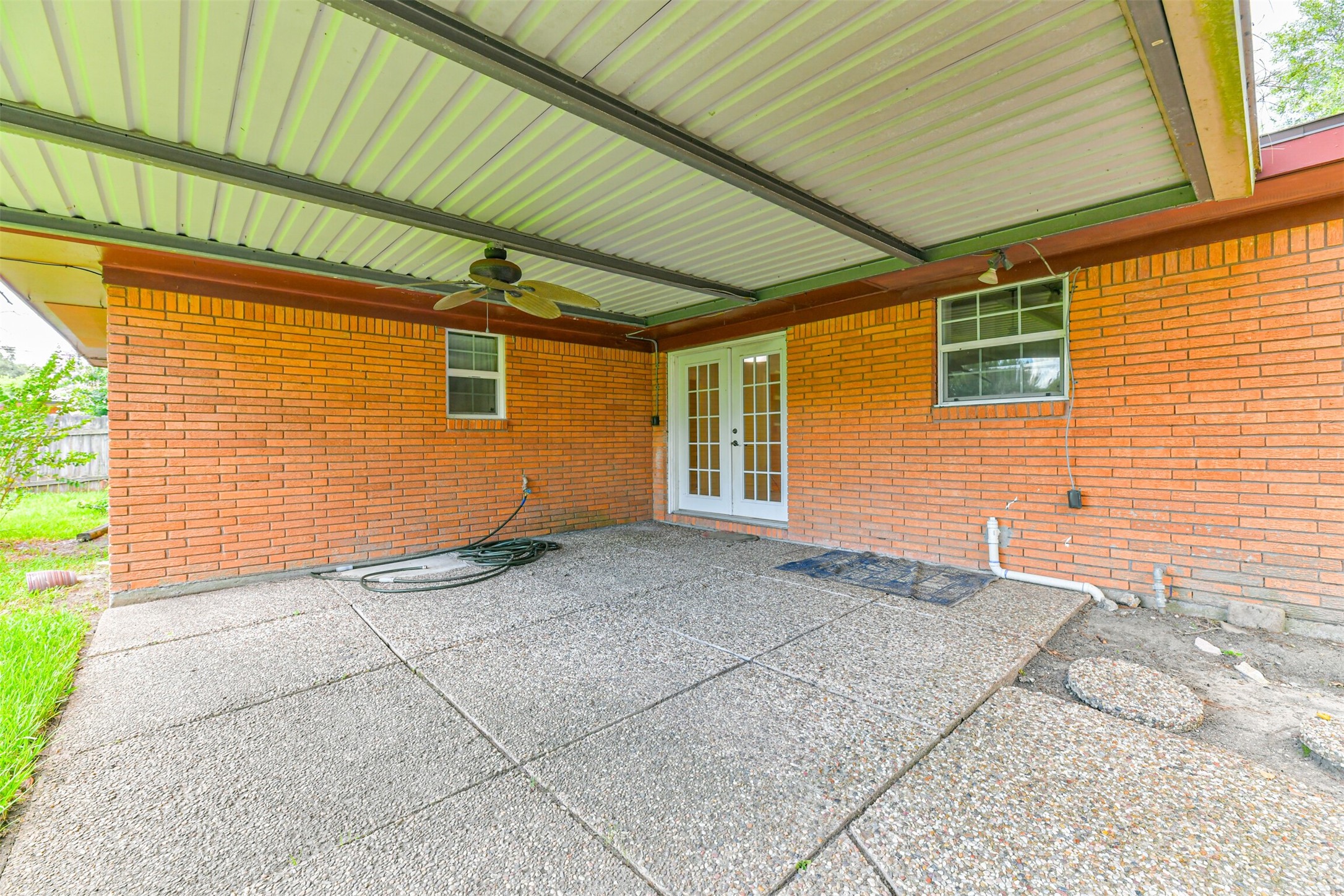 2426 11th Street N , Texas City, TX, 77590 | 2366925 | Realty Texas LLC