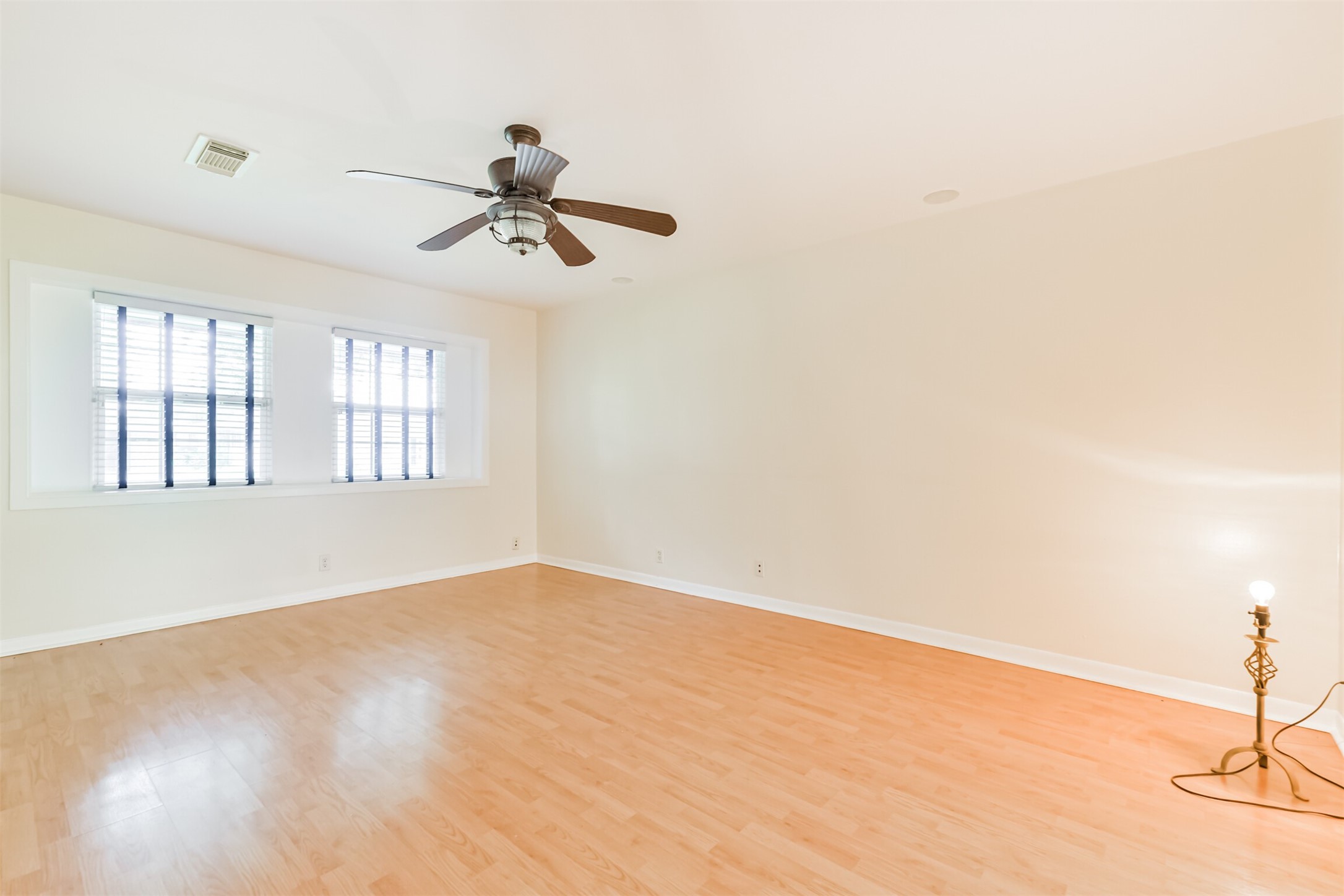 2426 11th Street N , Texas City, TX, 77590 | 2366925 | Realty Texas LLC