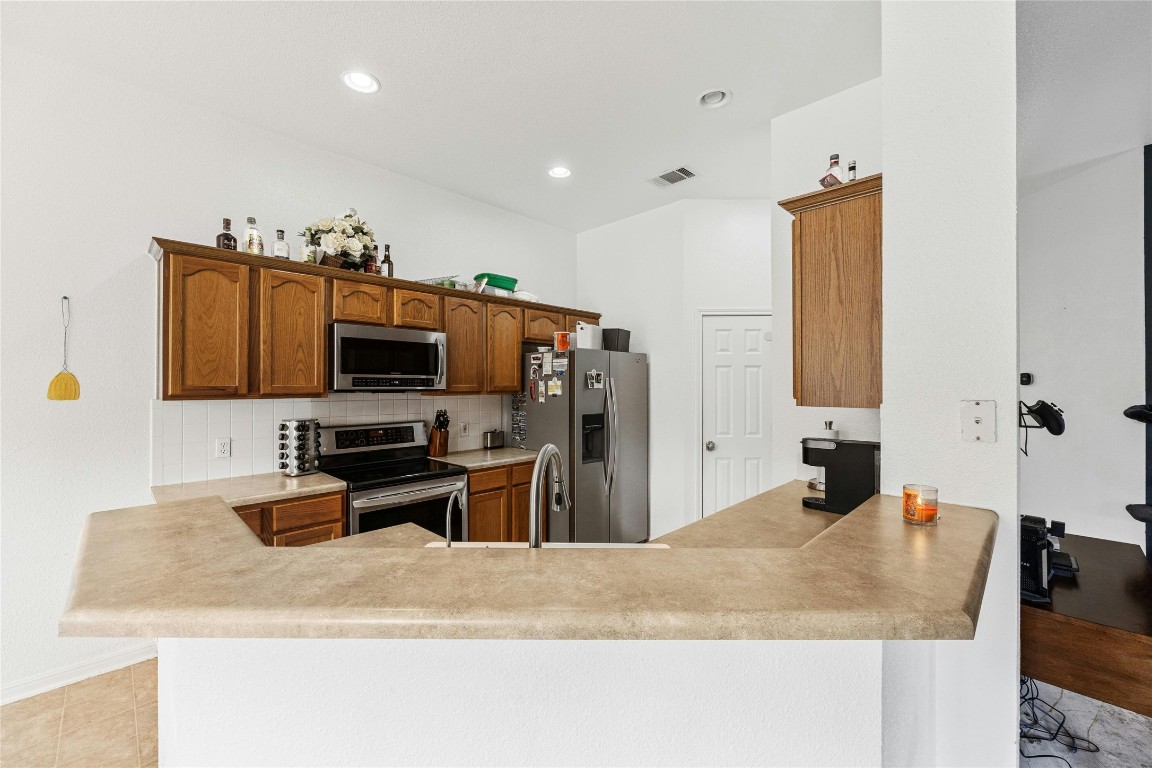 128 Quartz Drive , Jarrell, TX, 76537 | 2970531 | Realty Texas LLC