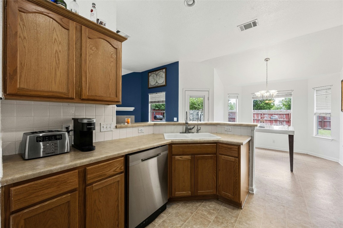 128 Quartz Drive , Jarrell, TX, 76537 | 2970531 | Realty Texas LLC