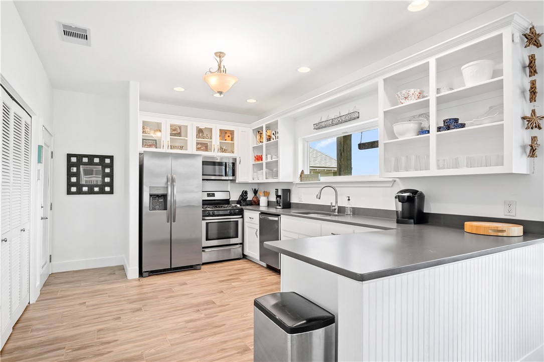 652 Anchor Drive , Port Aransas, TX, 78373 | 441845 | Realty Texas LLC