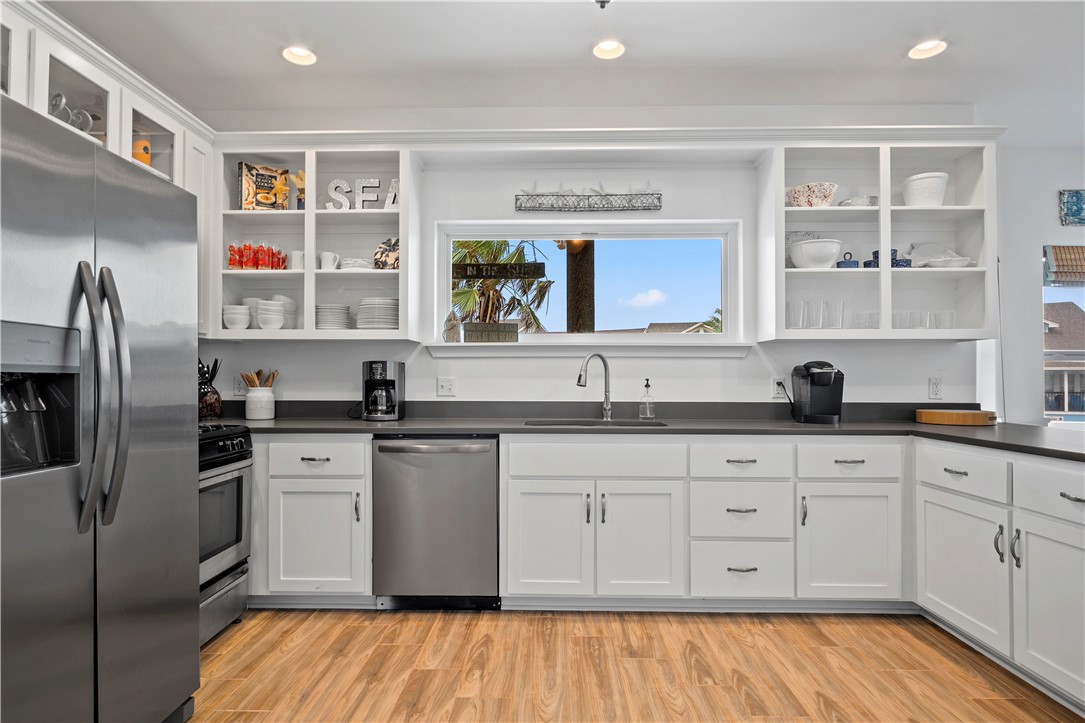 652 Anchor Drive , Port Aransas, TX, 78373 | 441845 | Realty Texas LLC